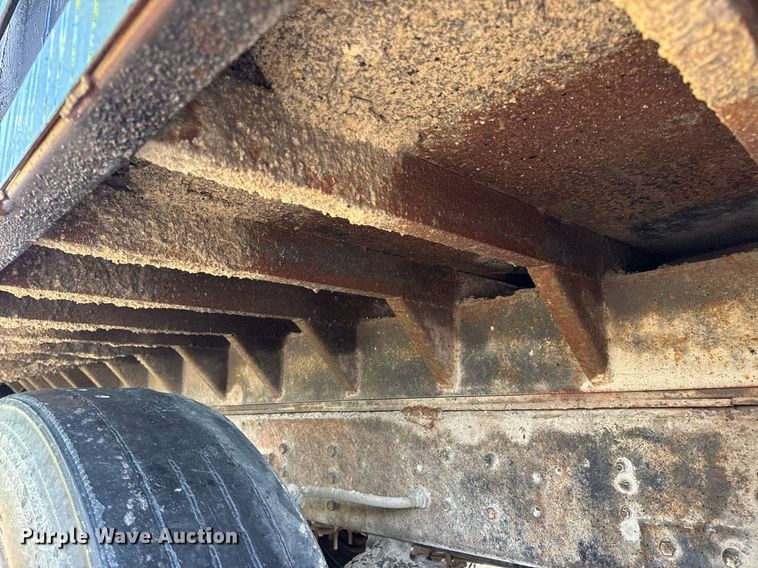 image for item DV4036 1987 Freightliner dump truck