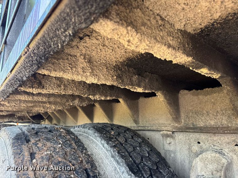 image for item DV4036 1987 Freightliner dump truck