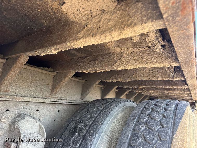 image for item DV4036 1987 Freightliner dump truck