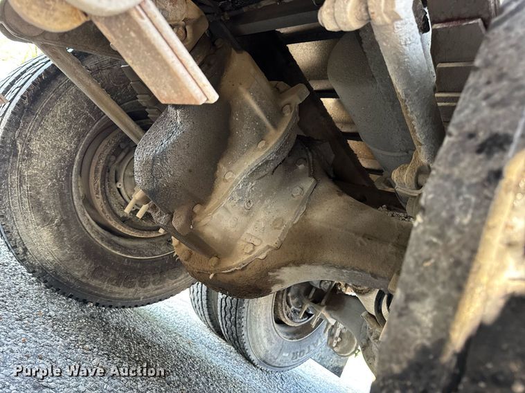 image for item DV4036 1987 Freightliner dump truck