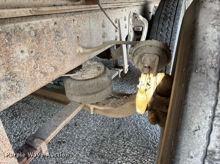 image for item DV4036 1987 Freightliner dump truck