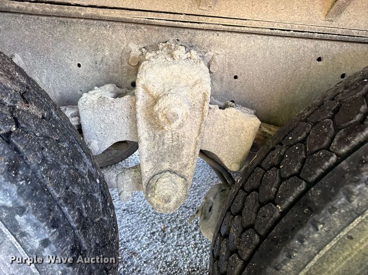 image for item DV4036 1987 Freightliner dump truck