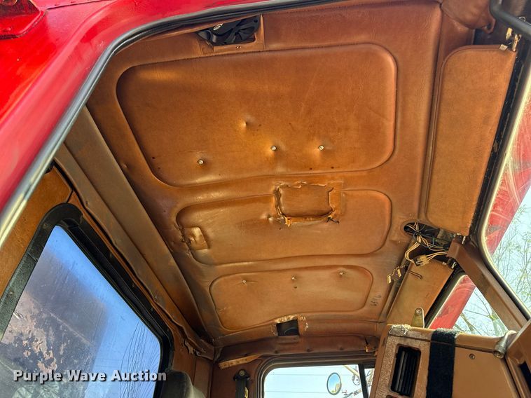 image for item DV4036 1987 Freightliner dump truck