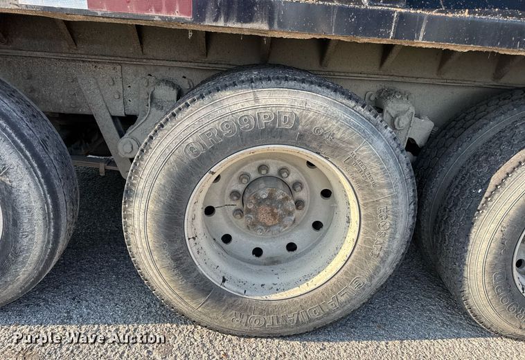 image for item DV4036 1987 Freightliner dump truck