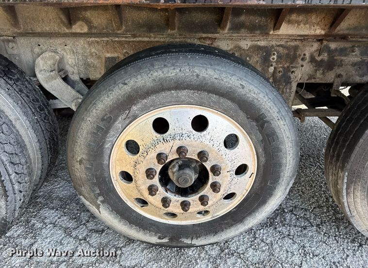 image for item DV4036 1987 Freightliner dump truck