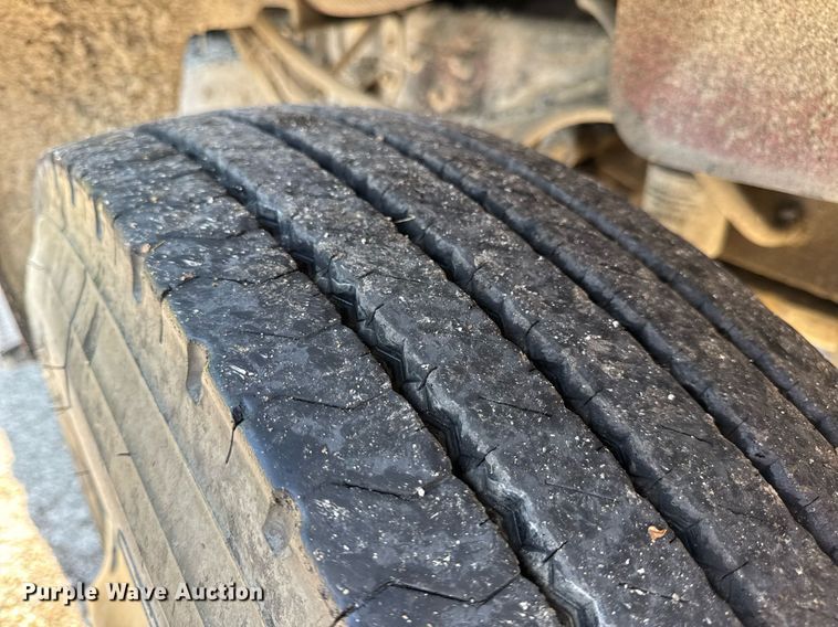 image for item DV4036 1987 Freightliner dump truck