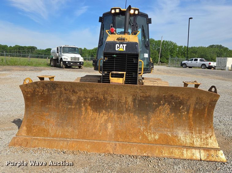 image for item DW7003 2015 Caterpillar D5K2 LGP dozer