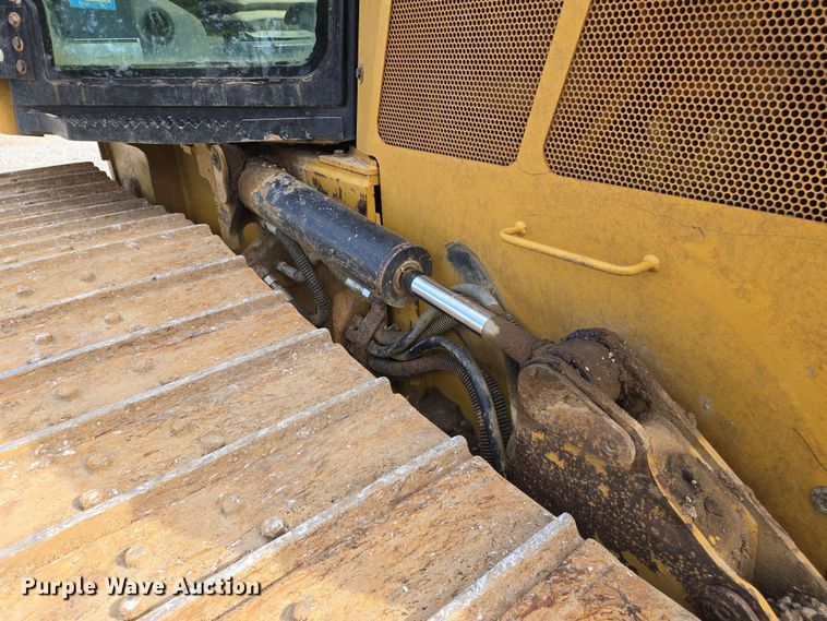 image for item DW7003 2015 Caterpillar D5K2 LGP dozer