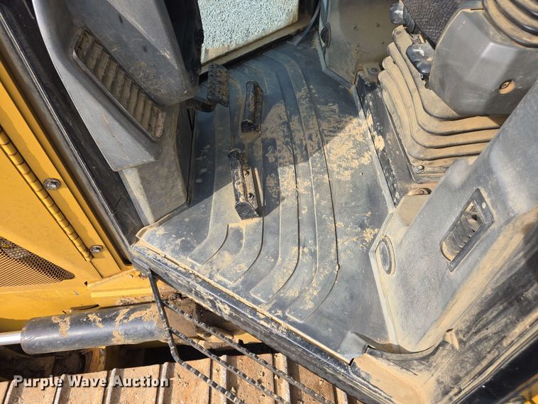 image for item DW7003 2015 Caterpillar D5K2 LGP dozer