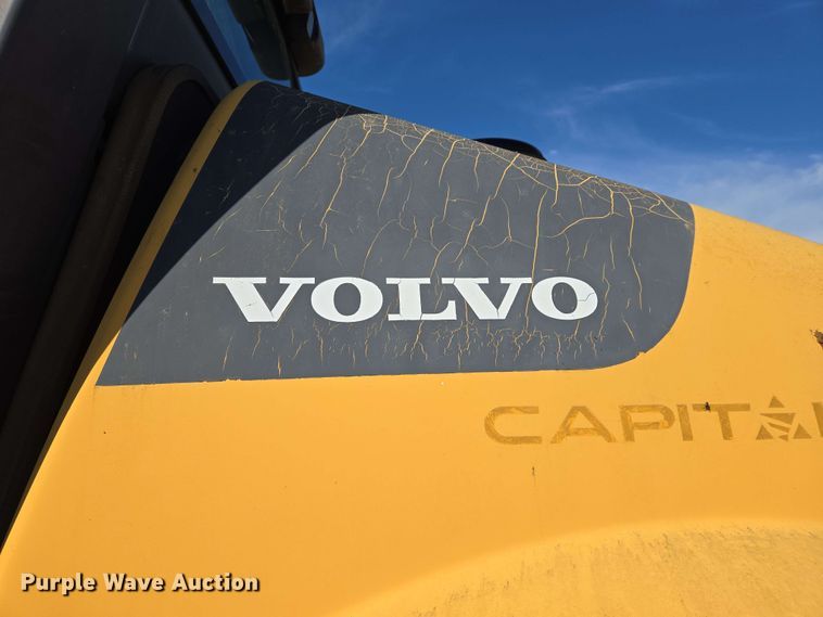 image for item DW7004 2015 Volvo SD160 single drum vibratory roller