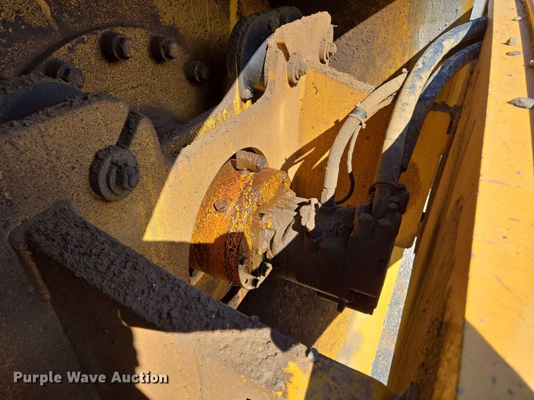 image for item DW7004 2015 Volvo SD160 single drum vibratory roller