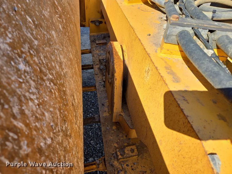 image for item DW7004 2015 Volvo SD160 single drum vibratory roller