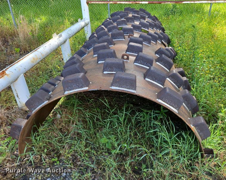 image for item DW7004 2015 Volvo SD160 single drum vibratory roller