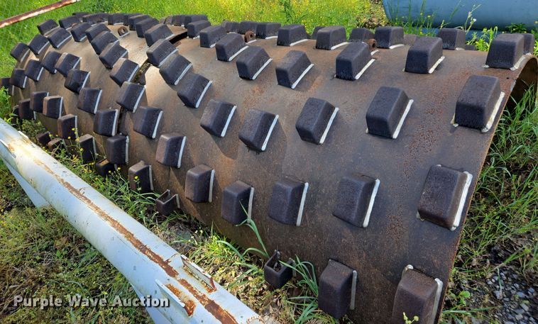 image for item DW7004 2015 Volvo SD160 single drum vibratory roller