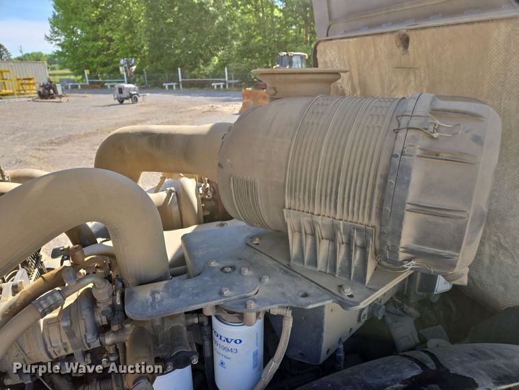 image for item DW7004 2015 Volvo SD160 single drum vibratory roller