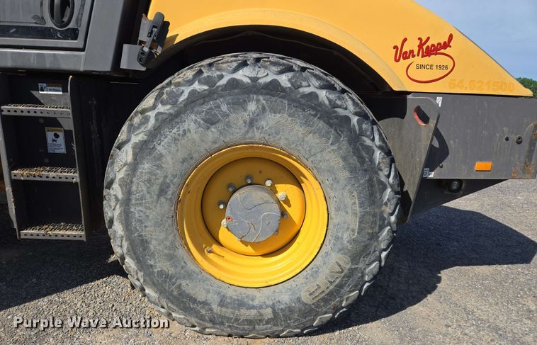 image for item DW7004 2015 Volvo SD160 single drum vibratory roller