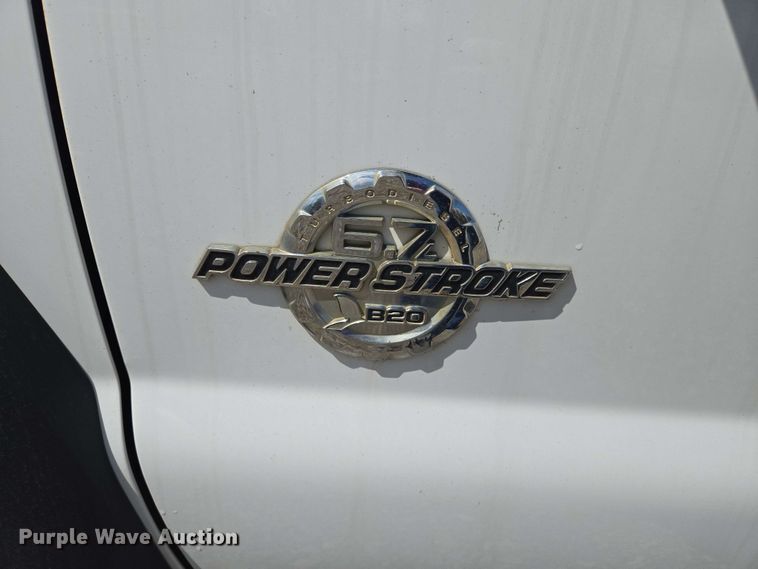 image for item DW7007 2014 Ford F550 XL Super Duty bucket truck