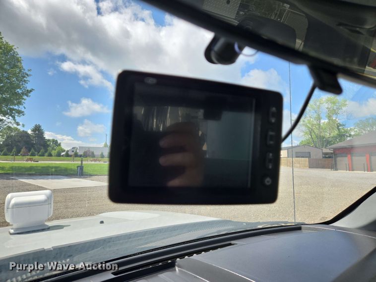 image for item DW7007 2014 Ford F550 XL Super Duty bucket truck