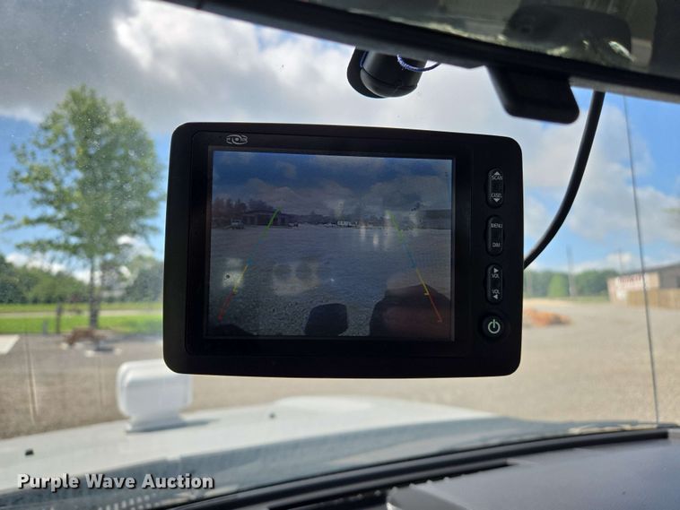 image for item DW7007 2014 Ford F550 XL Super Duty bucket truck