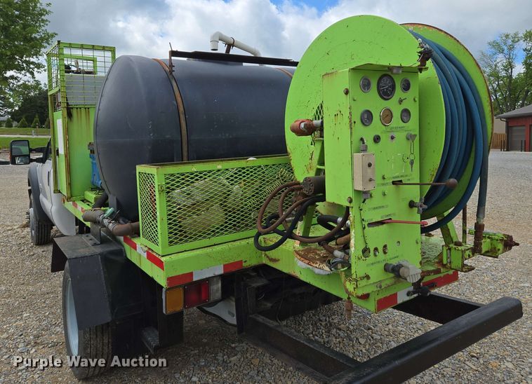 image for item DW7008 2015 Ford F550 XL Super Duty hydro jetter truck
