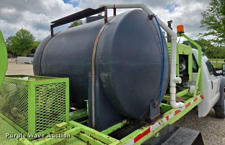 image for item DW7008 2015 Ford F550 XL Super Duty hydro jetter truck