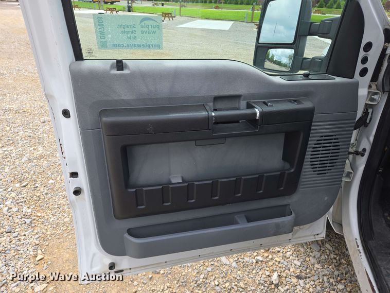 image for item DW7008 2015 Ford F550 XL Super Duty hydro jetter truck