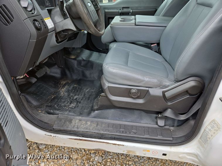 image for item DW7008 2015 Ford F550 XL Super Duty hydro jetter truck