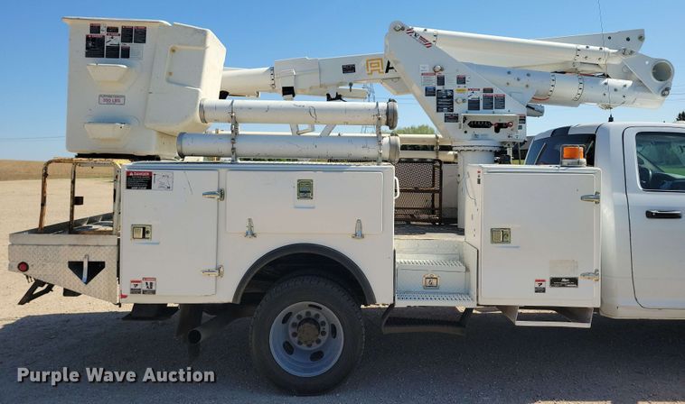 image for item DX6962 2012 Dodge 5500 bucket truck
