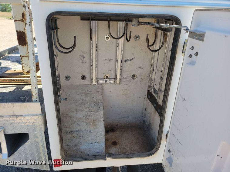 image for item DX6962 2012 Dodge 5500 bucket truck