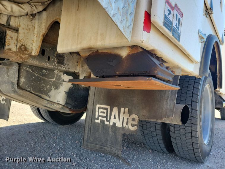 image for item DX6962 2012 Dodge 5500 bucket truck