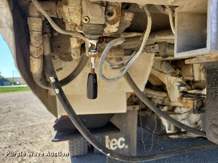 image for item DX6962 2012 Dodge 5500 bucket truck