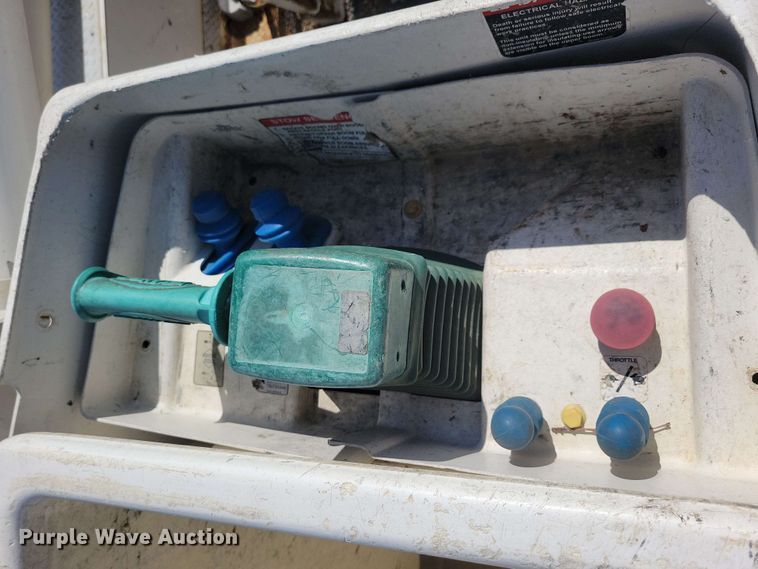 image for item DX6962 2012 Dodge 5500 bucket truck