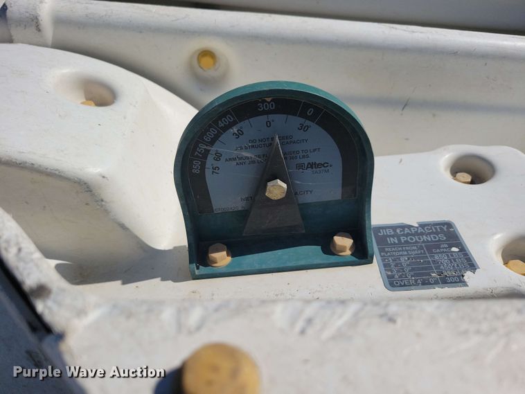 image for item DX6962 2012 Dodge 5500 bucket truck