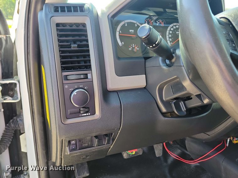 image for item DX6962 2012 Dodge 5500 bucket truck