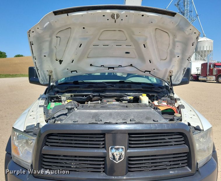 image for item DX6962 2012 Dodge 5500 bucket truck