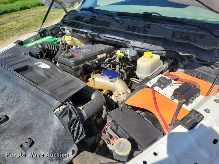 image for item DX6962 2012 Dodge 5500 bucket truck