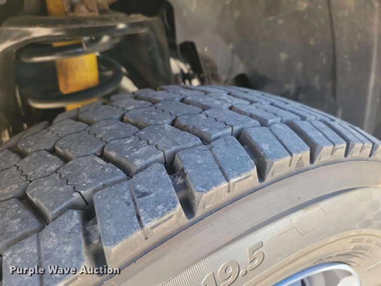 image for item DX6962 2012 Dodge 5500 bucket truck