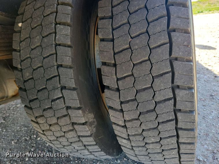 image for item DX6962 2012 Dodge 5500 bucket truck