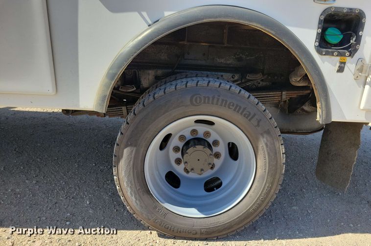 image for item DX6962 2012 Dodge 5500 bucket truck