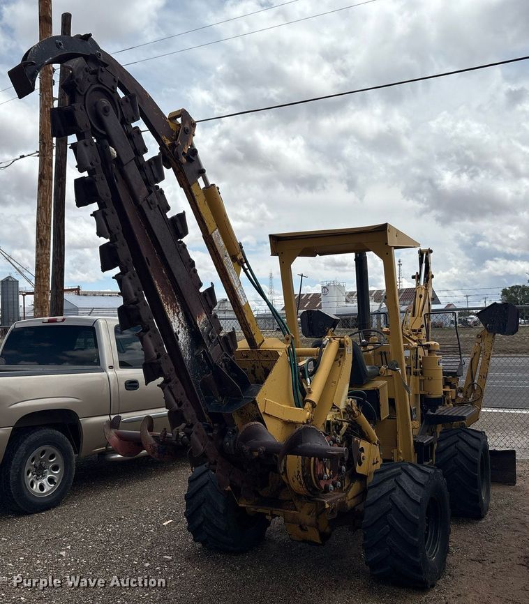 image for item DY2490 1985 Vermeer M455A trencher