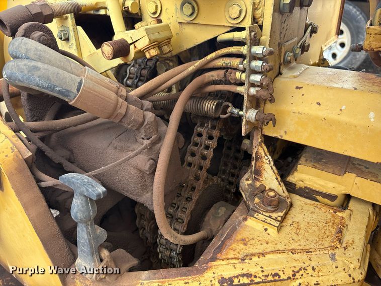 image for item DY2490 1985 Vermeer M455A trencher