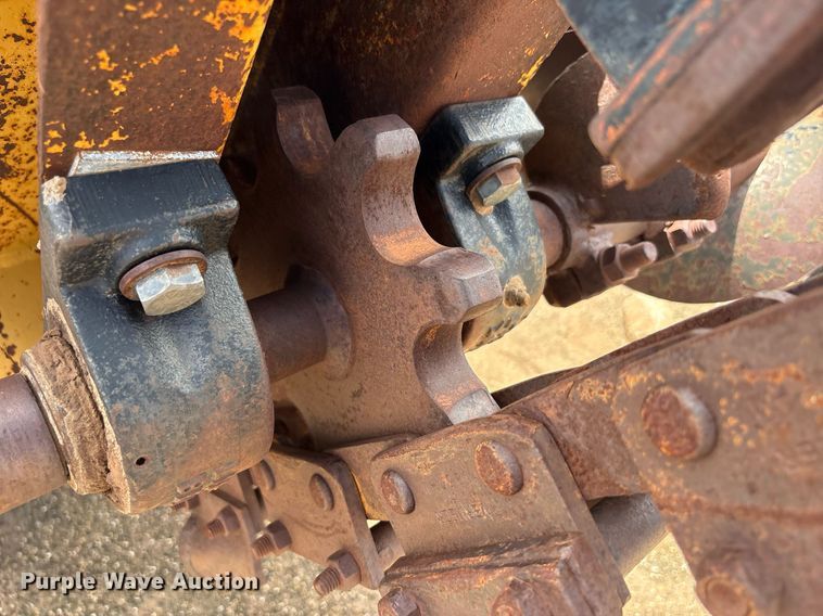 image for item DY2490 1985 Vermeer M455A trencher