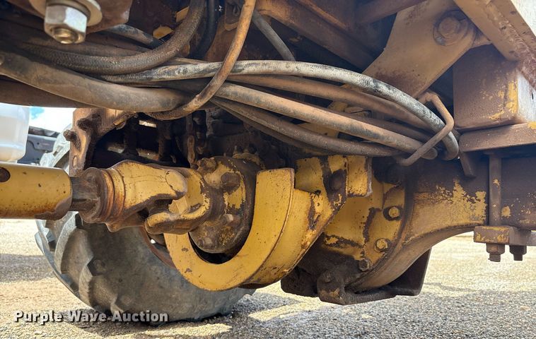 image for item DY2490 1985 Vermeer M455A trencher