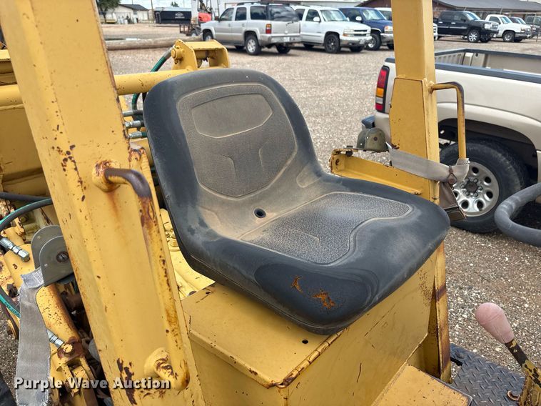 image for item DY2490 1985 Vermeer M455A trencher