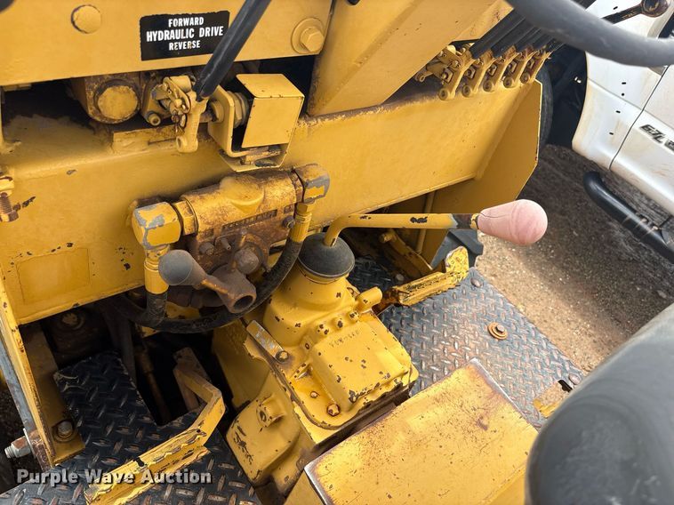 image for item DY2490 1985 Vermeer M455A trencher