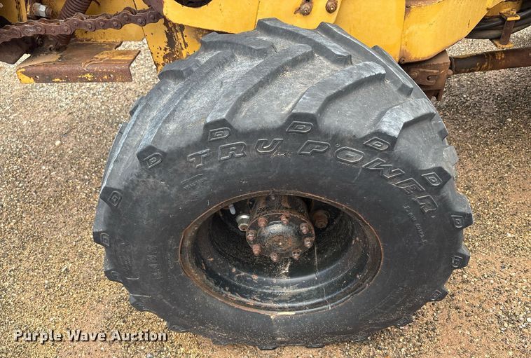 image for item DY2490 1985 Vermeer M455A trencher