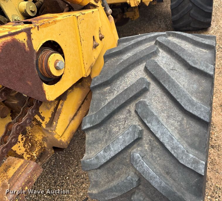 image for item DY2490 1985 Vermeer M455A trencher