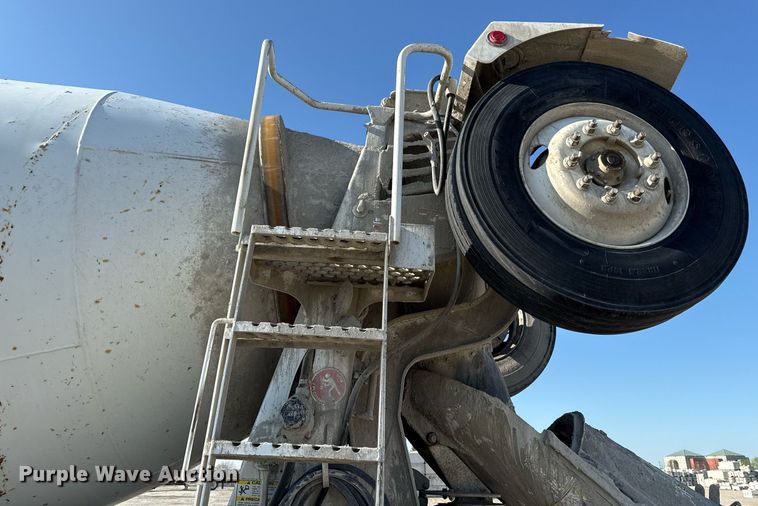 image for item DY7990 2003 Kenworth W900 ready mix truck