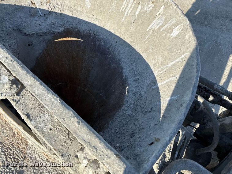 image for item DY7990 2003 Kenworth W900 ready mix truck