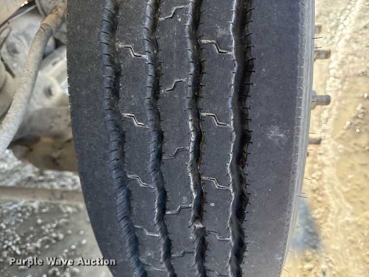 image for item DY7990 2003 Kenworth W900 ready mix truck